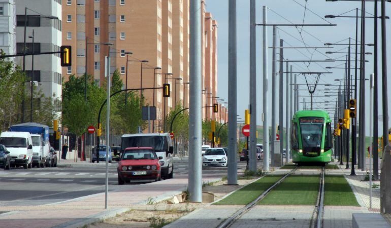 Aumenta en más de mil las matriculaciones de coches en Parla en este año, coincidiendo con la rebaja del impuesto de vehículos.