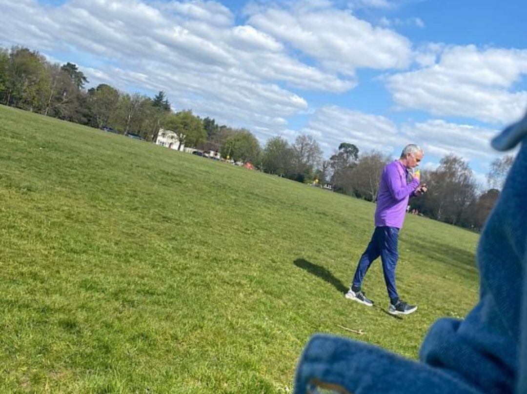 José Mourinho, en un parque de Londres.