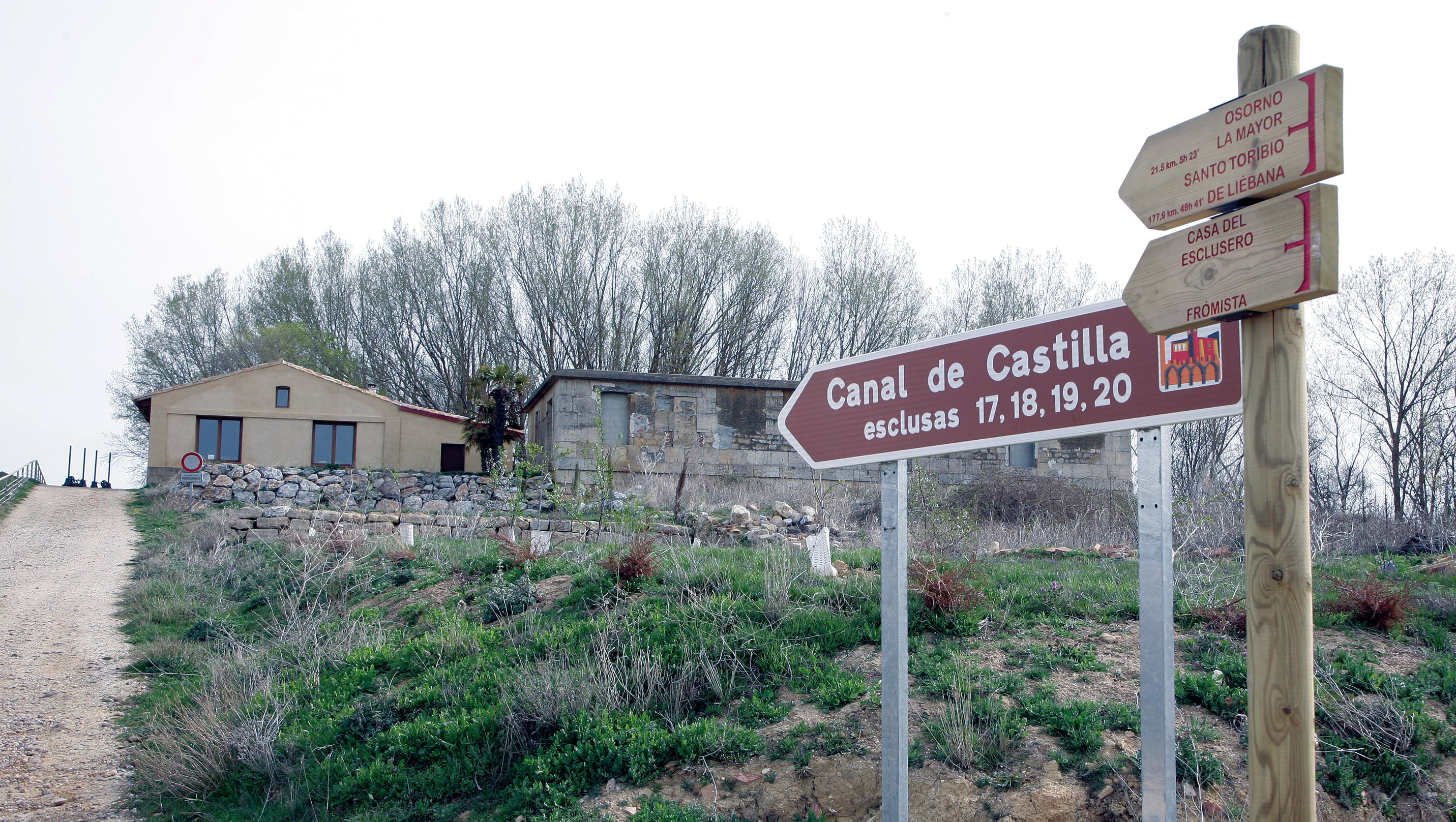 Señalización turística en Frómista (Palencia)