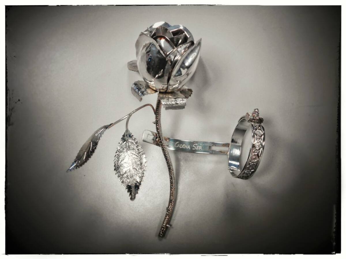 La Hermandad Nuestra Señora de la Esperanza recibe la 'Rosa de Pasión 2019'