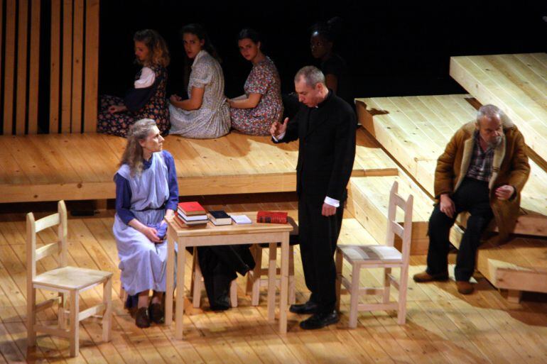 Si només treballessin de la seva professió, 6 de cada 10 intèrprets viurien per sota del llindar de la pobresa