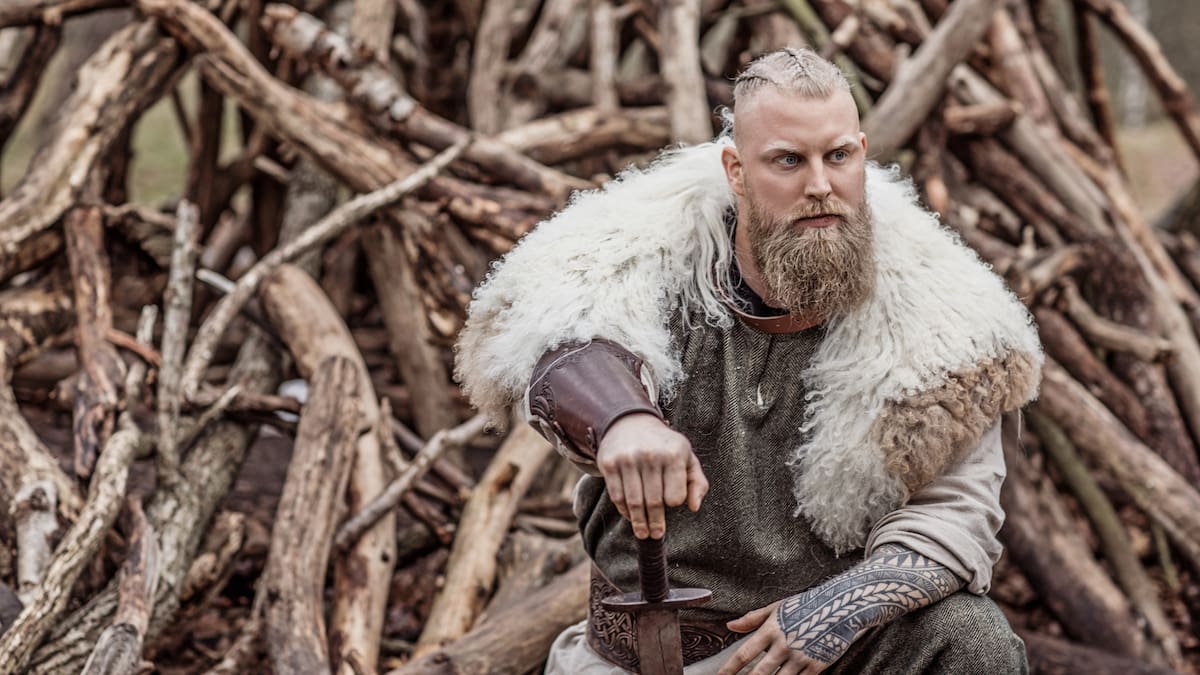 SER Historia | Por qué algunos vikingos eran enterrados con crampones en los pies