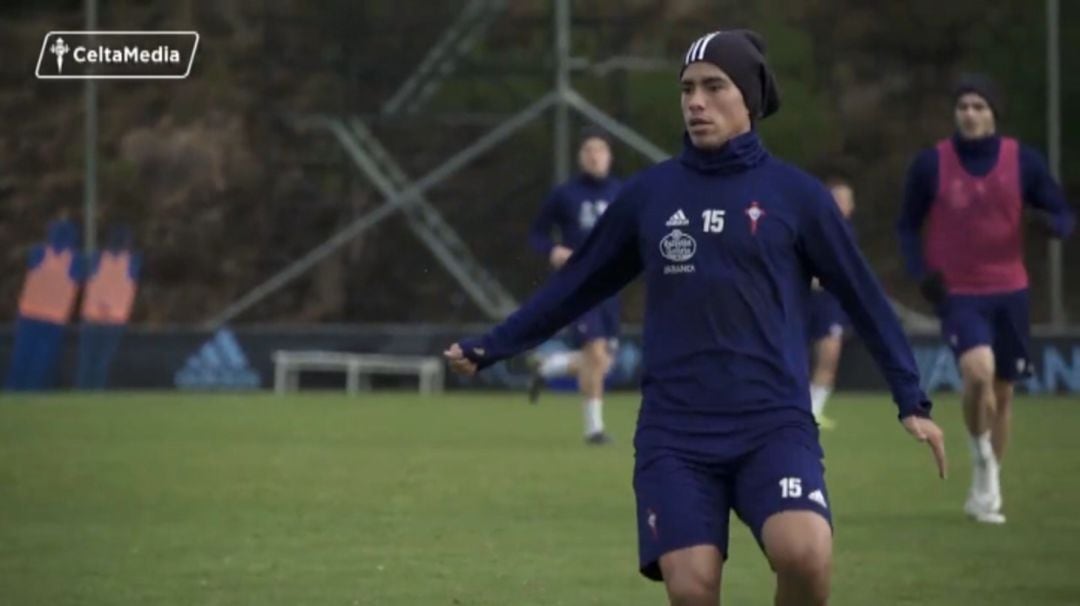 Olaza durante un entrenamiento la pasada campaña