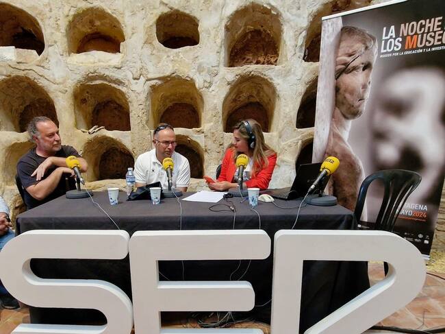 Hoy por hoy Cartagena ha emitido una edición especial desde la cripta de la Muralla Púnica