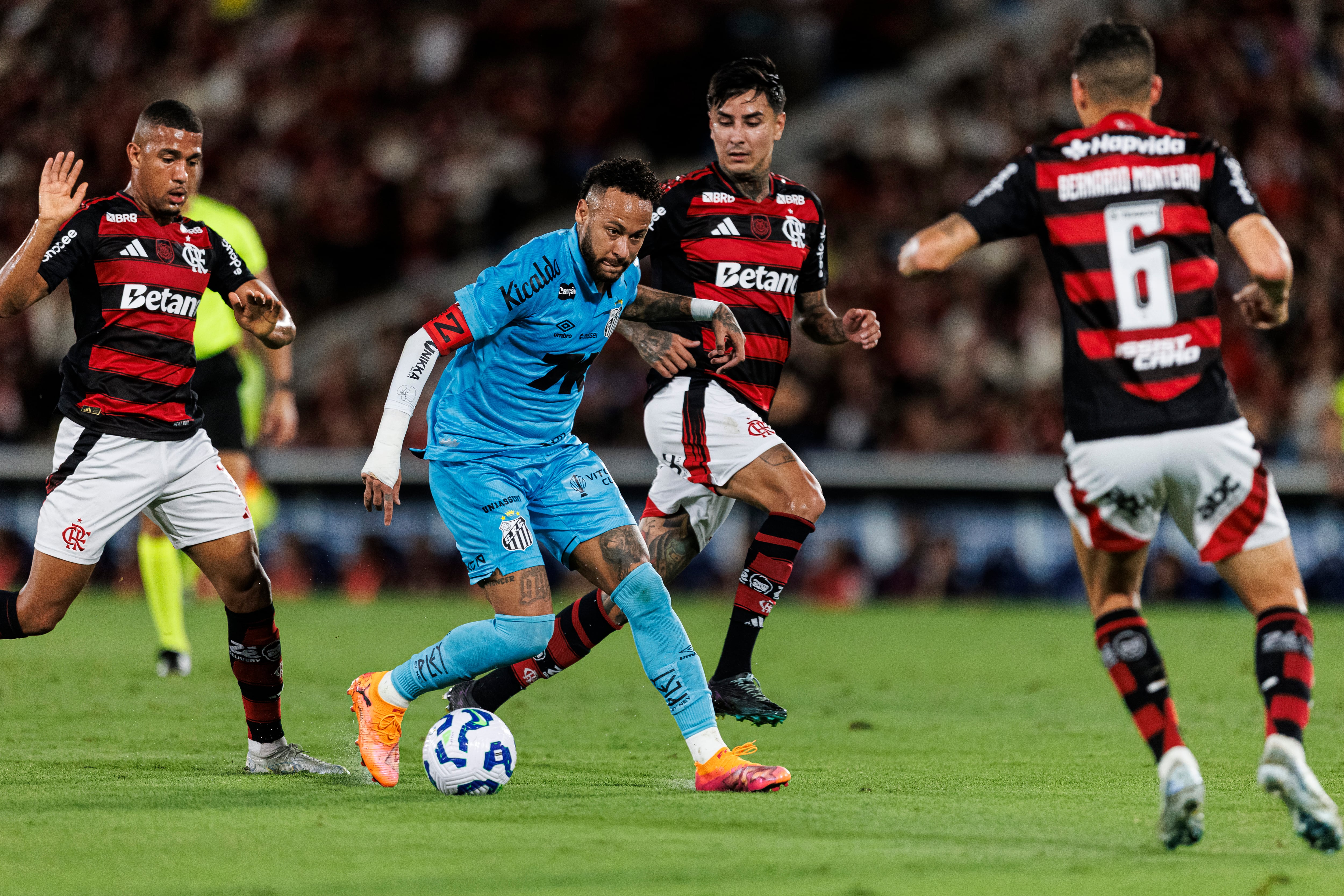 Neymar durante un encuentro contra Flamengo
