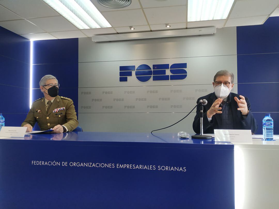 Miguel García y Santiago Aparicio