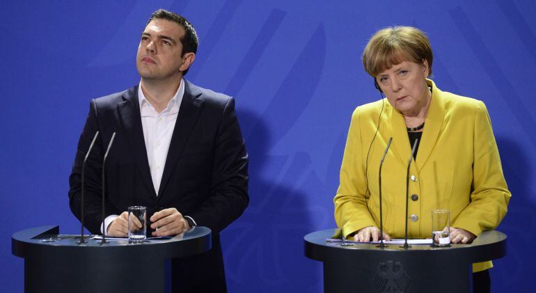 La canciller alemana Angela Merkel junto al primer ministro griego Alexis Tsipras, en la rueda de prensa conjunta.