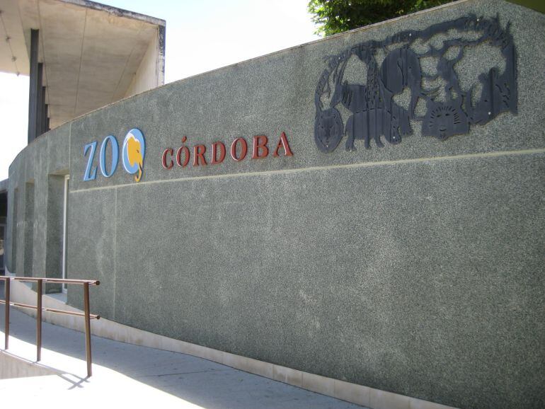 Fachada del zoológico de Córdoba