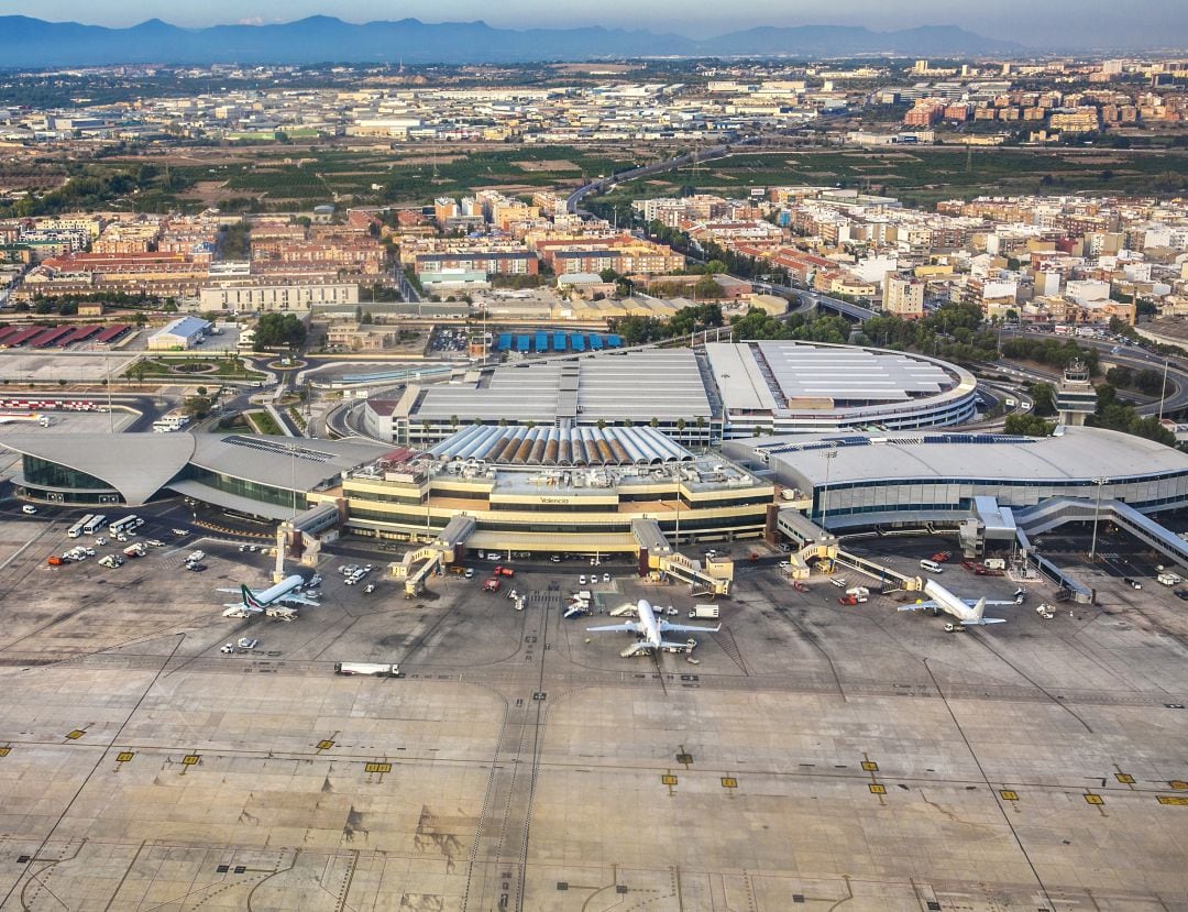 Vista aerea del Aeropuerto de València, en una imagen reciente