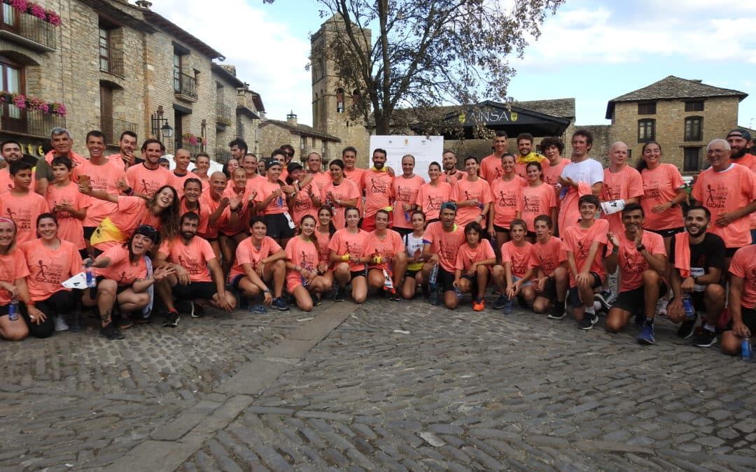 Foto de familia de los participantes en la Corrida de la Cuchara