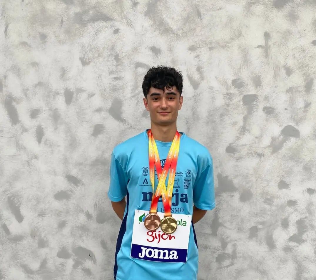 Ignacio Hernández, de la EDM Bahía Almería, campeón de España de relevos.