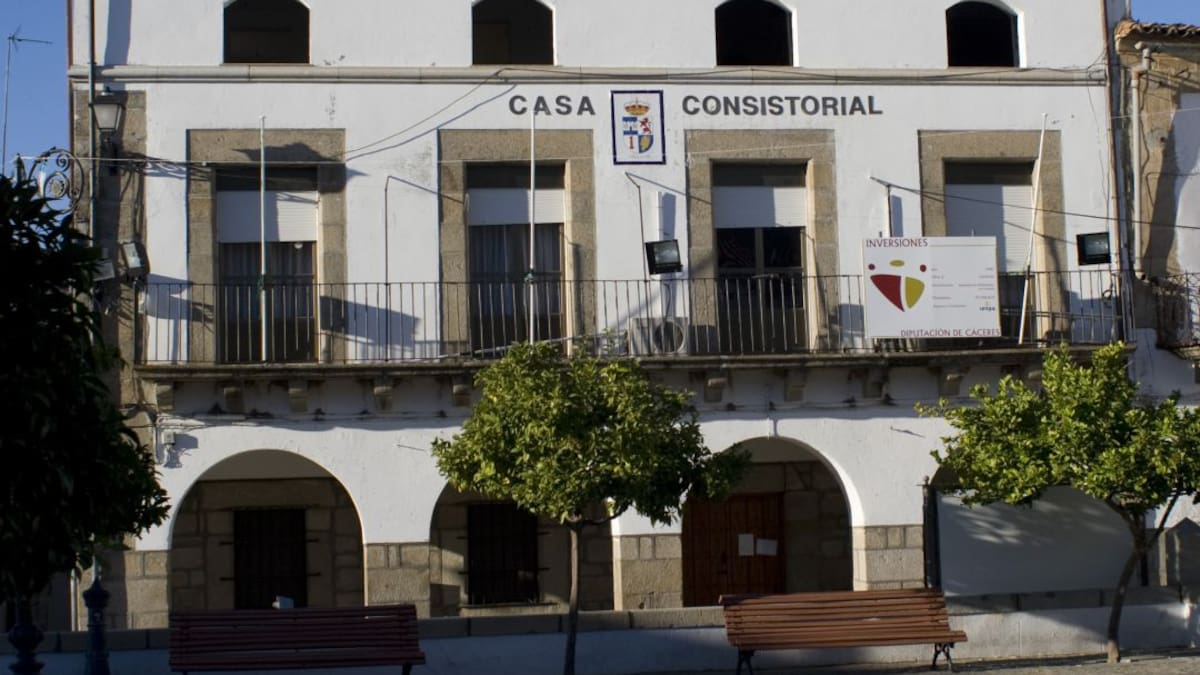 Ceclavín emite bando para dejar salir al Ratoncito Pérez