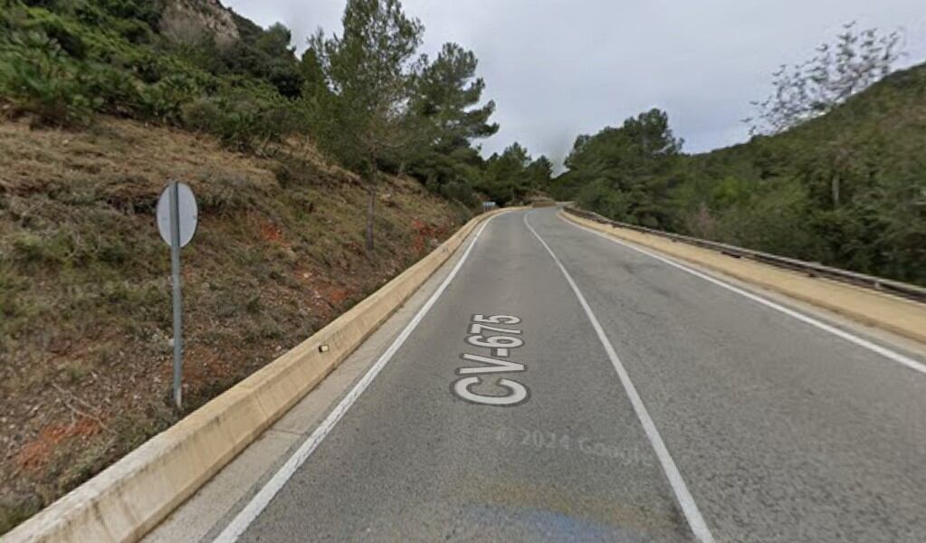 Carretera CV675 en Simat.