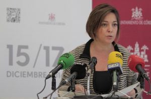 Isabel Ambrosio durante la presentacion de la Bienal de Patrimonio