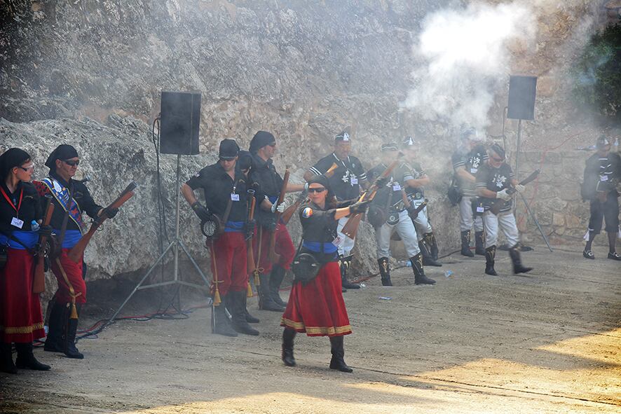 Momento de la embajada del día 6