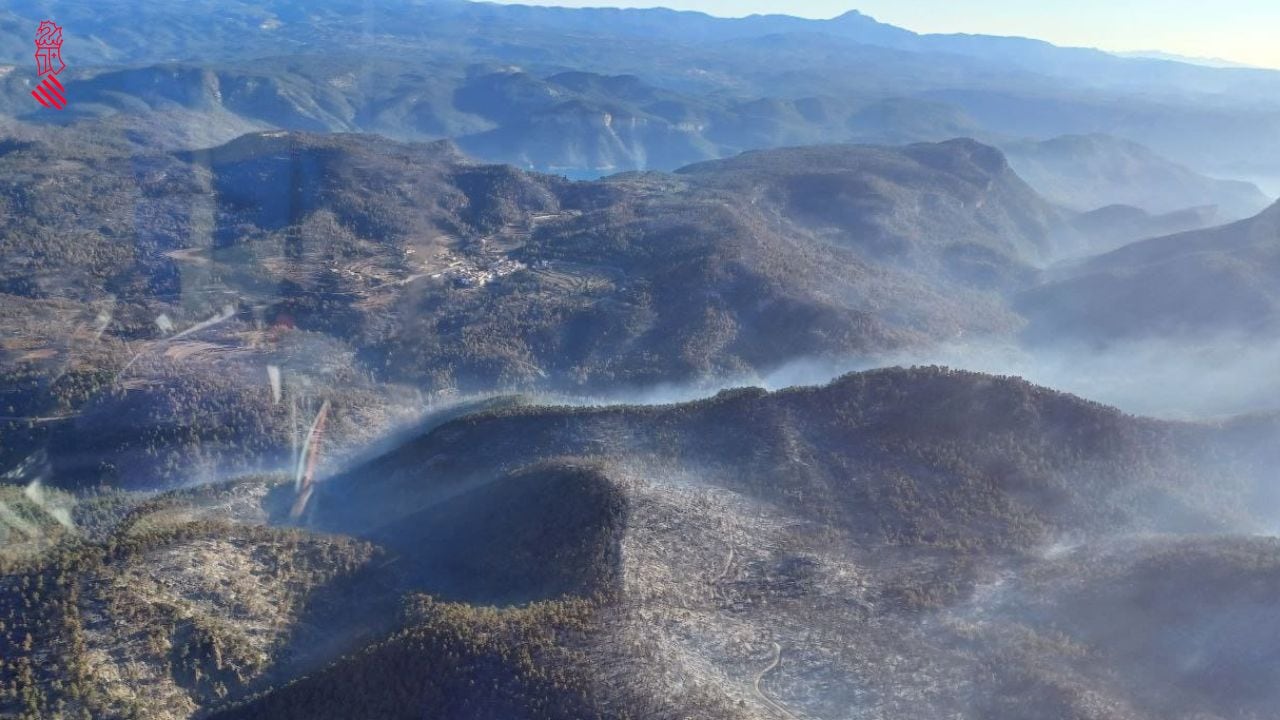 Aspecto de la zona del incendio en la mañana del miércoles 29 de marzo de 2023