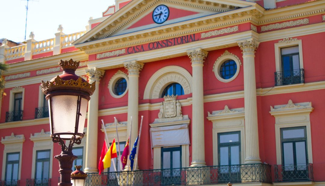 Fachada principal del Ayuntamiento de Murcia