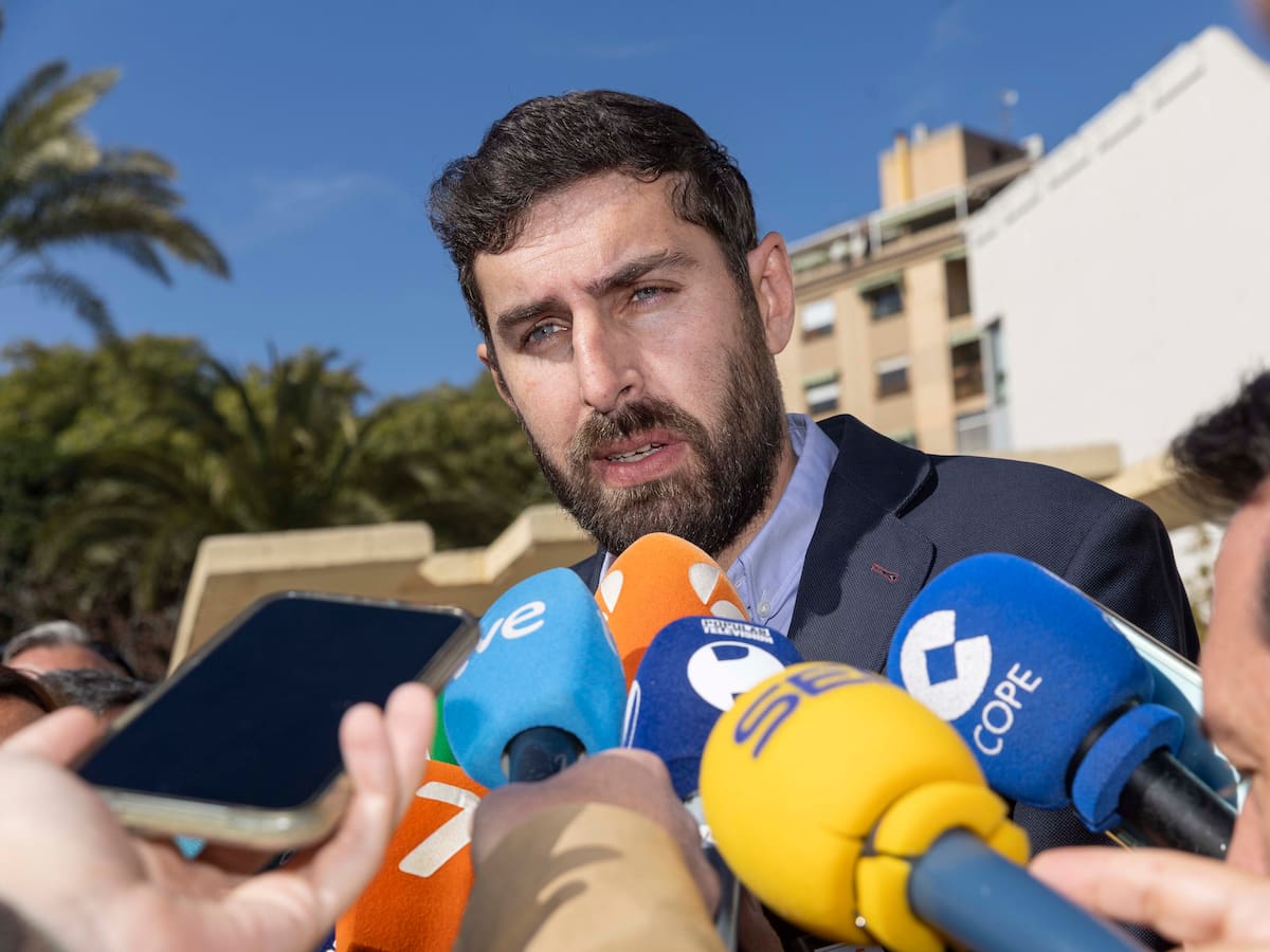 Antelo envía un burofax a la dirección nacional de Vox y le exige que "cese cualquier acusación que le atribuya conductas irregulares o ilícitas"