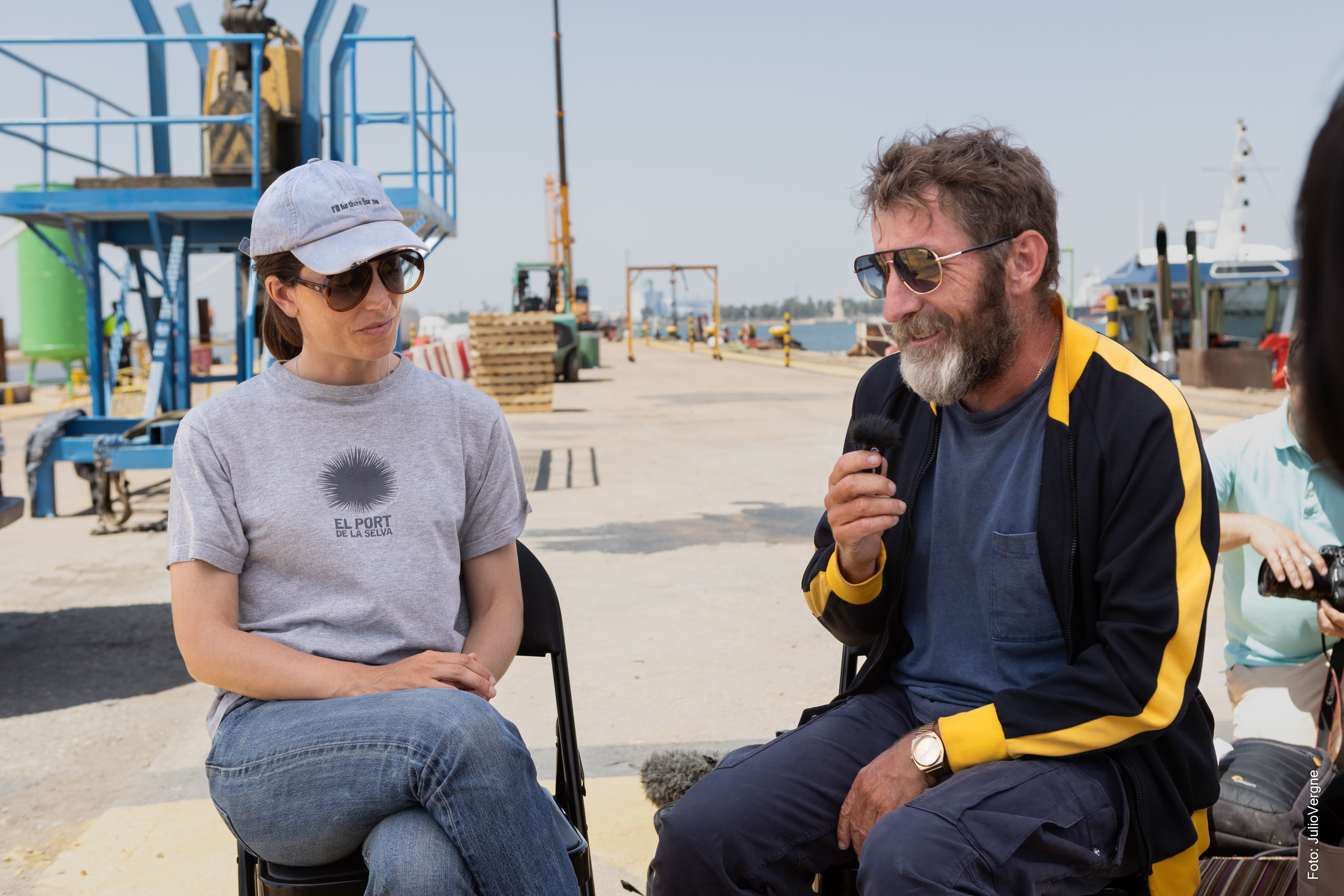 Bárbara Lennie y Antonio de la Torre durante la visita al rodaje / © Julio Vergne