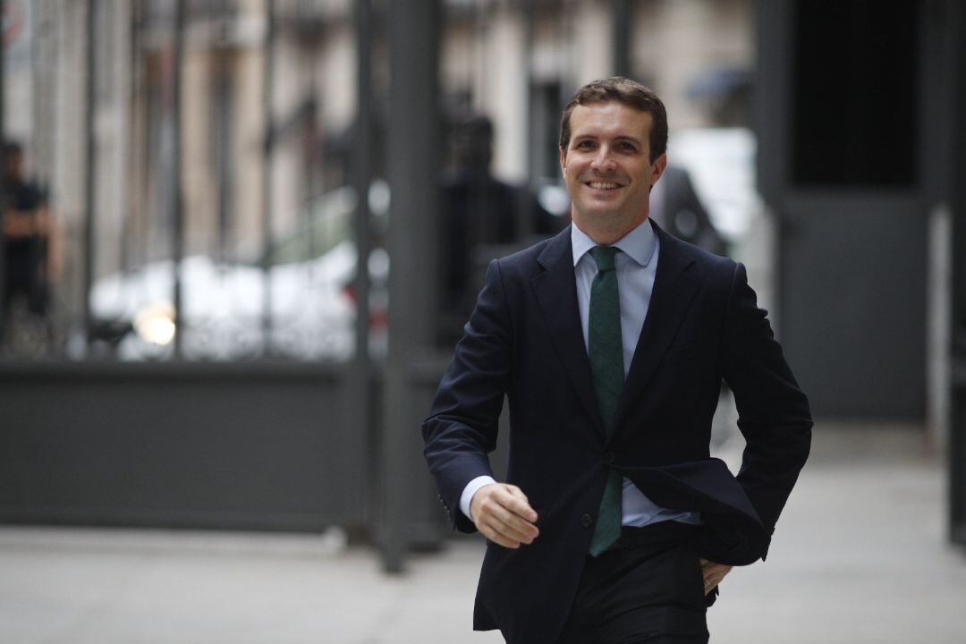 El presidente del PP, Pablo Casado, llega al Congreso para la sesión de control al Gobierno 
 
 