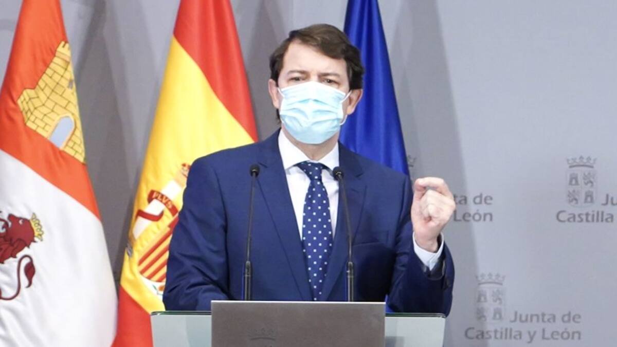 El presidente de la Junta termina pidiendo "disculpas" ante el desconcierto sobre la desescalada