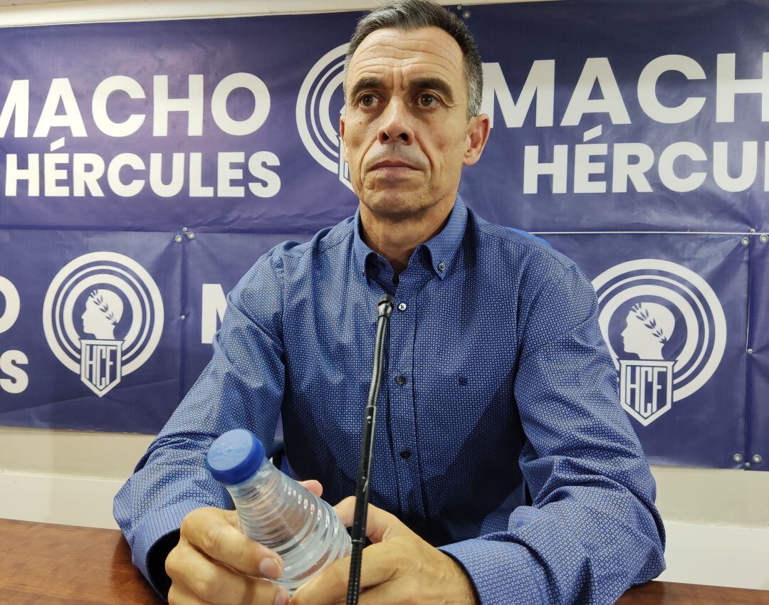 Carmelo del Pozo, en la sala de prensa del Rico Pérez