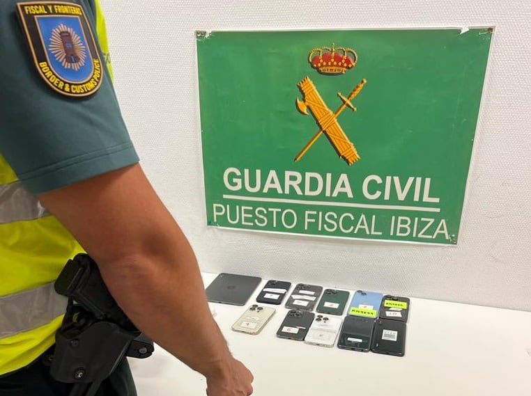 Imágenes de los móviles intervenidos