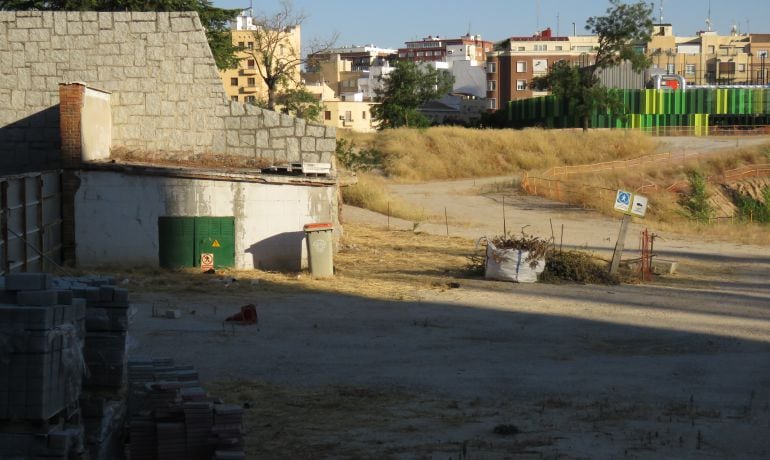 Restos de las obras tras la demolición del estadio de Vallehermoso