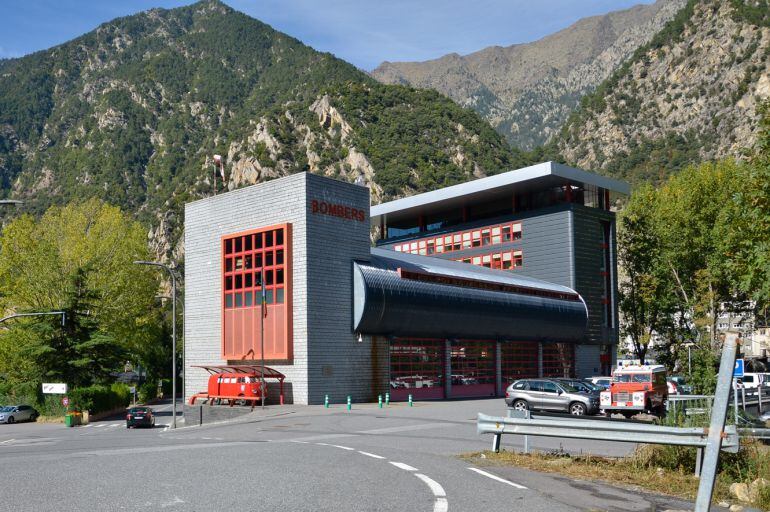 Caserna central dels bombers a Santa Coloma.