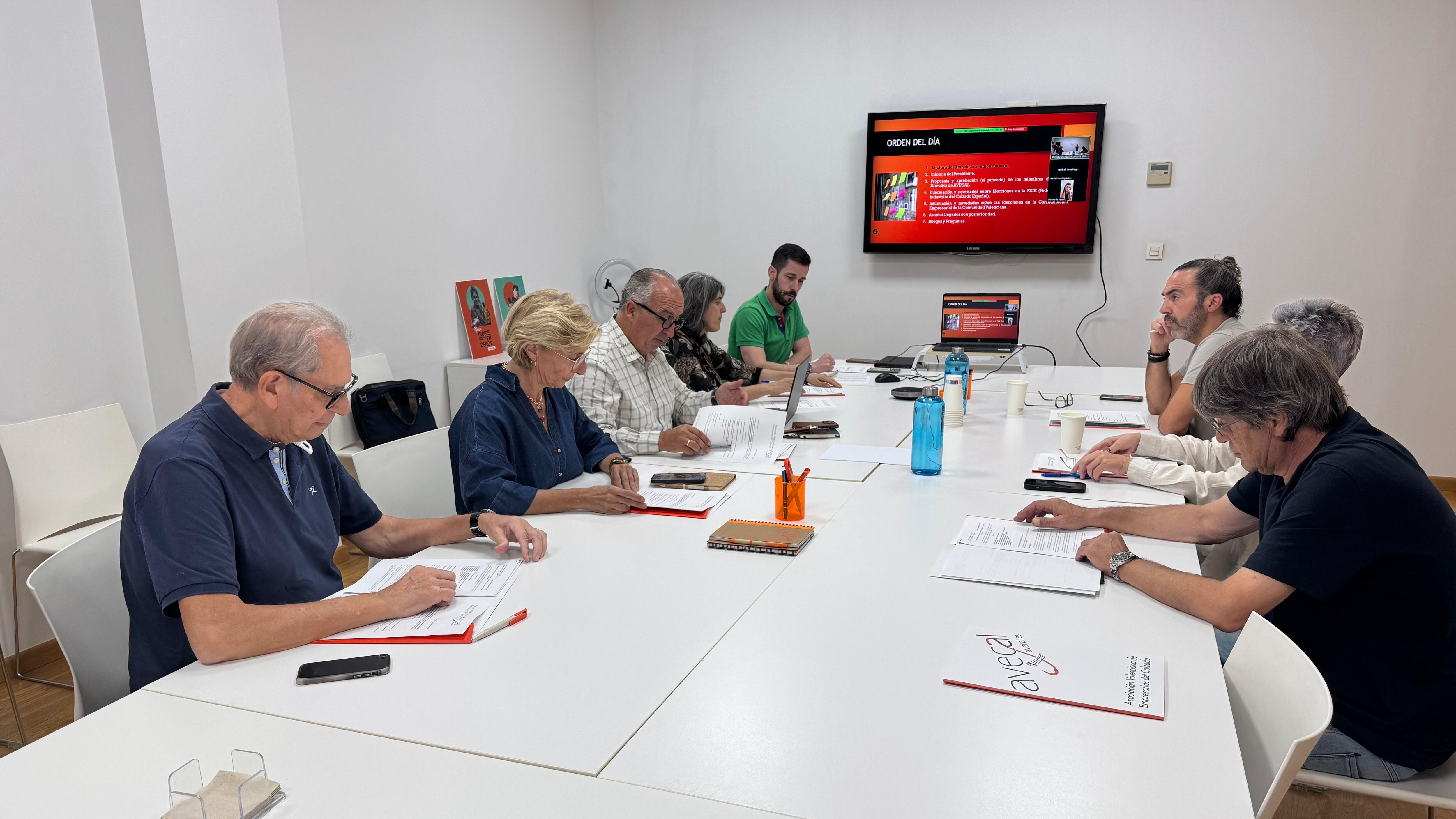 Avecal conforma su nueva Junta Directiva