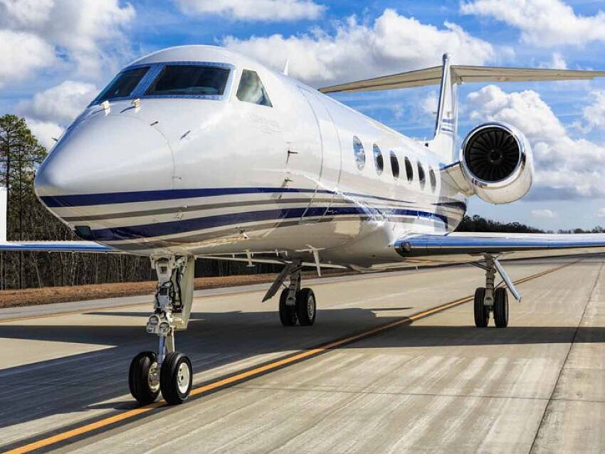 El avión ya está en el Aeropuerto de Buenos Aires.