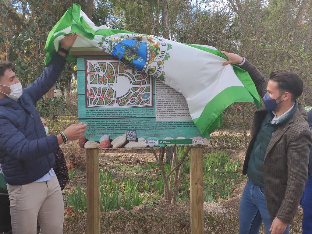 Inauguración paneles de los recorridos botánicos