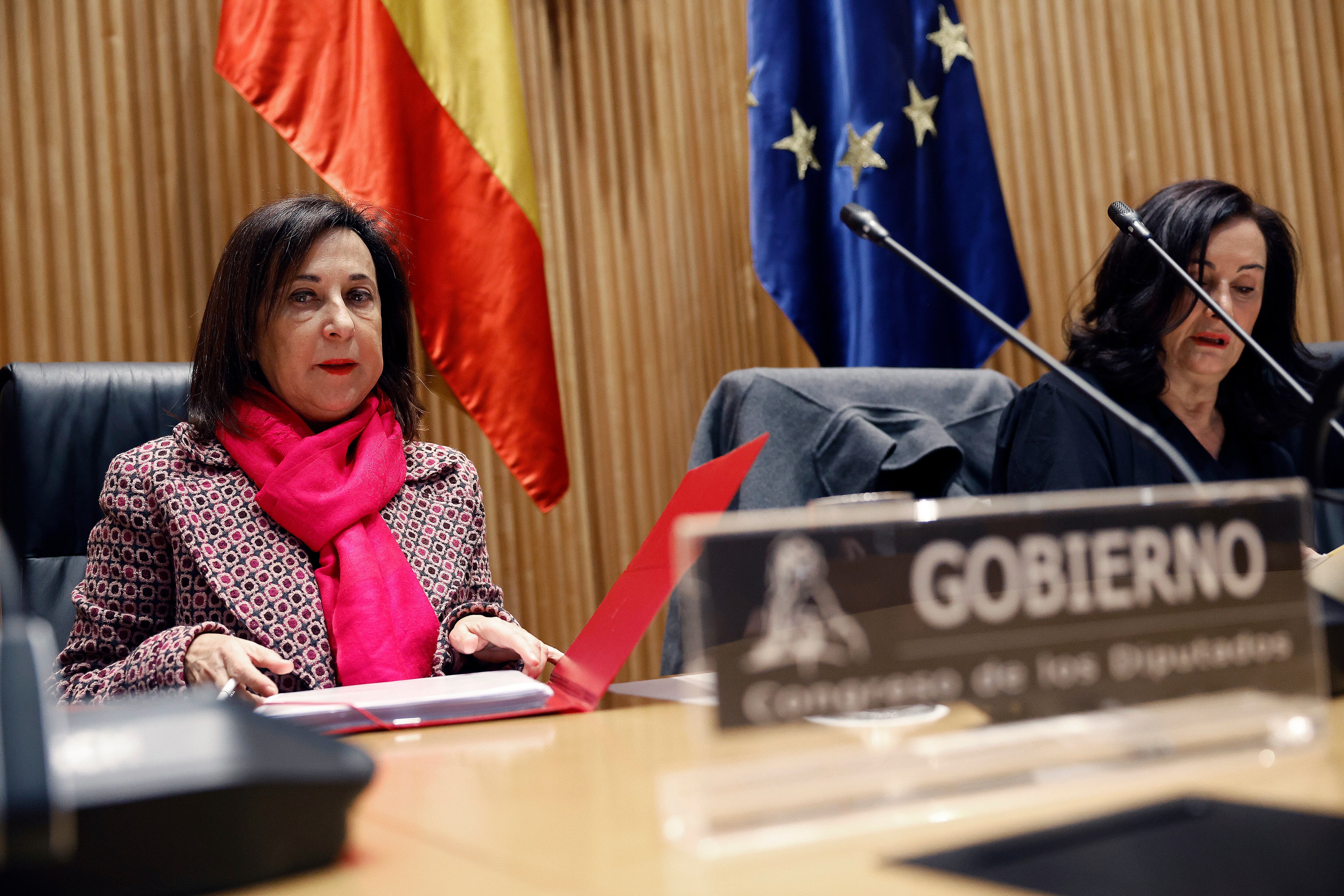 La ministra de Defensa, Margarita Robles, da cuenta este martes en el Congreso de la gestión tras la DANA