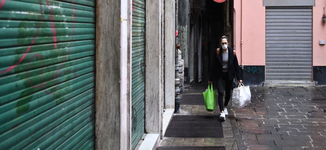 Los vecinos quieren organizarse para que los mayores no salgan a la calle como ha ocurrido en algunas zonas de Italia