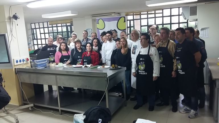 Foto de familia de los concineros que se implicaron en esta iniciativa de la Diputación Provincial. 