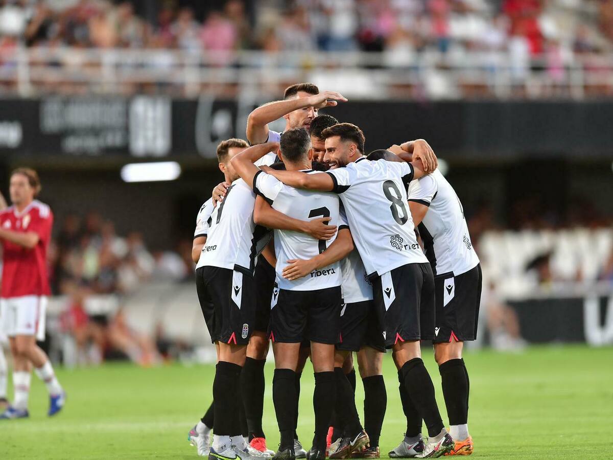 El Efesé gana la Carabela de Plata ante el Real Murcia