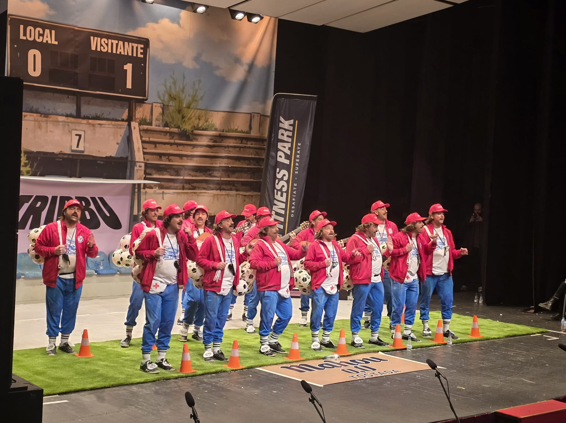 Murga Valentín entrenador infantil en las preliminares del COMBA 2026
