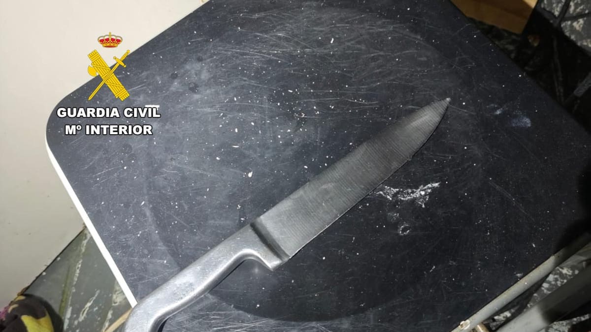 Detenido tras amenazar con matar a dos personas y causar destrozos en un piso okupado en Santa Eulària