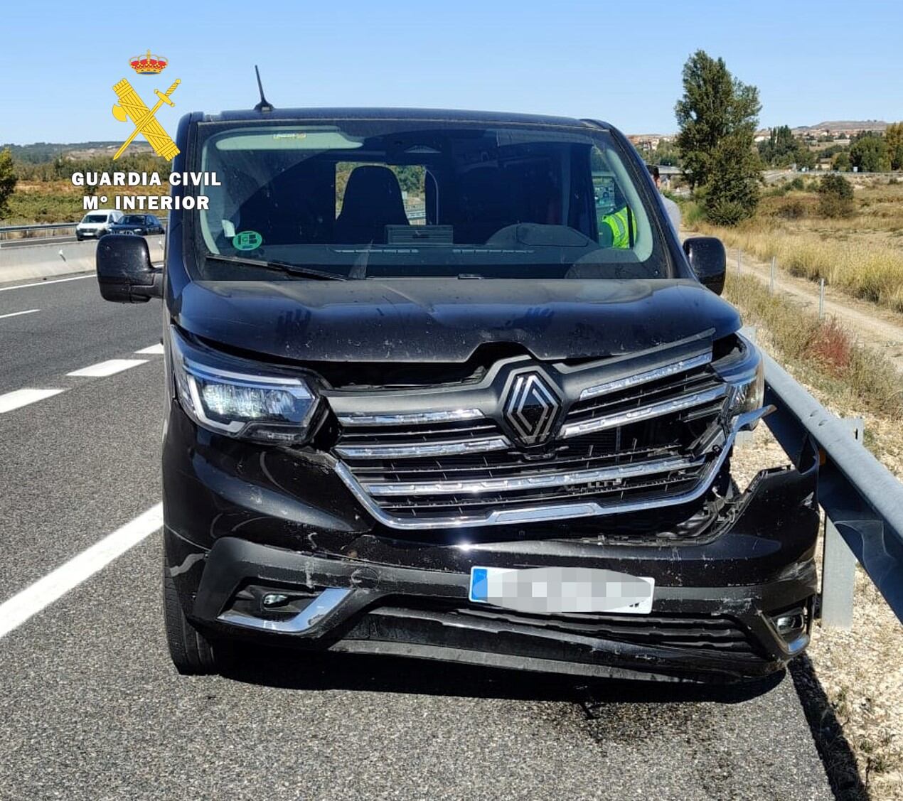 Los agentes habían observado sospechosamente una conducción anómala, por lo que le siguieron