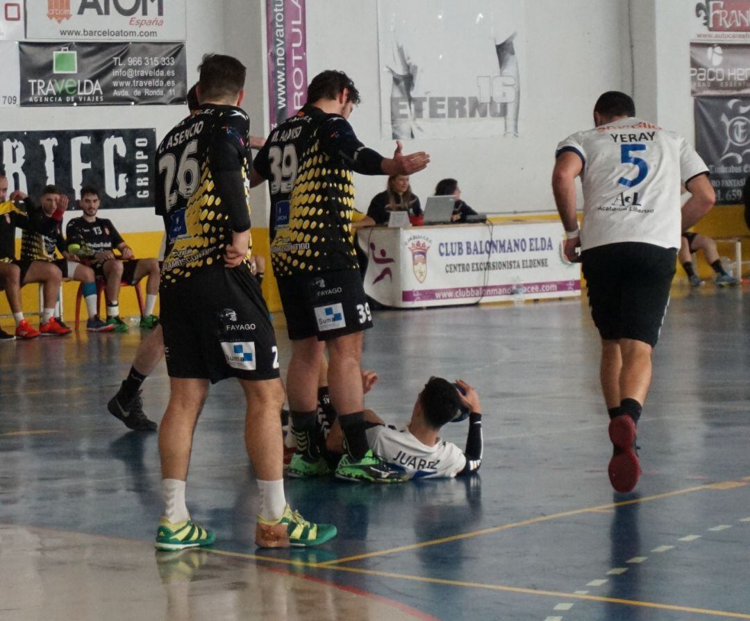 En la primera vuelta, el equipo del C.E.E. venció por 28-19