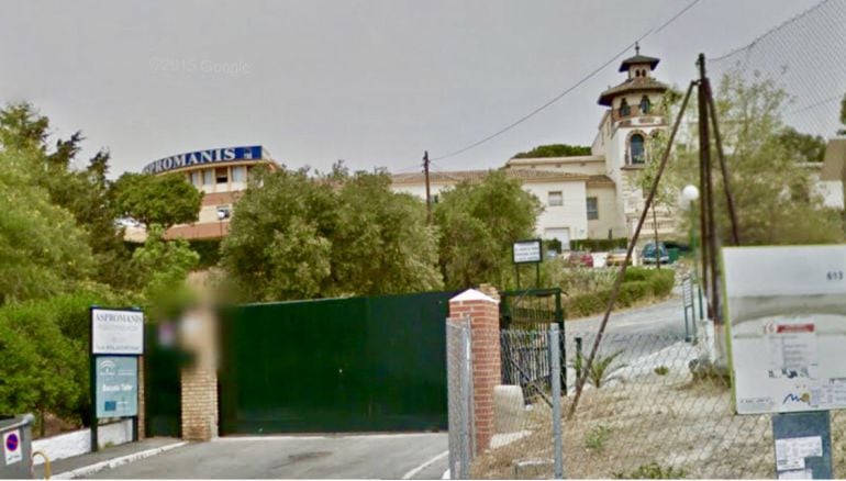 Entrada principal de la Residencia La Milagrosa de Málaga