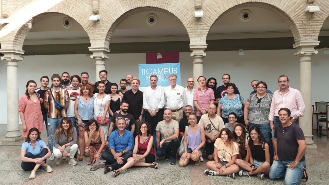 Foto de familia de los asistentes al Campus Cinematográfico.