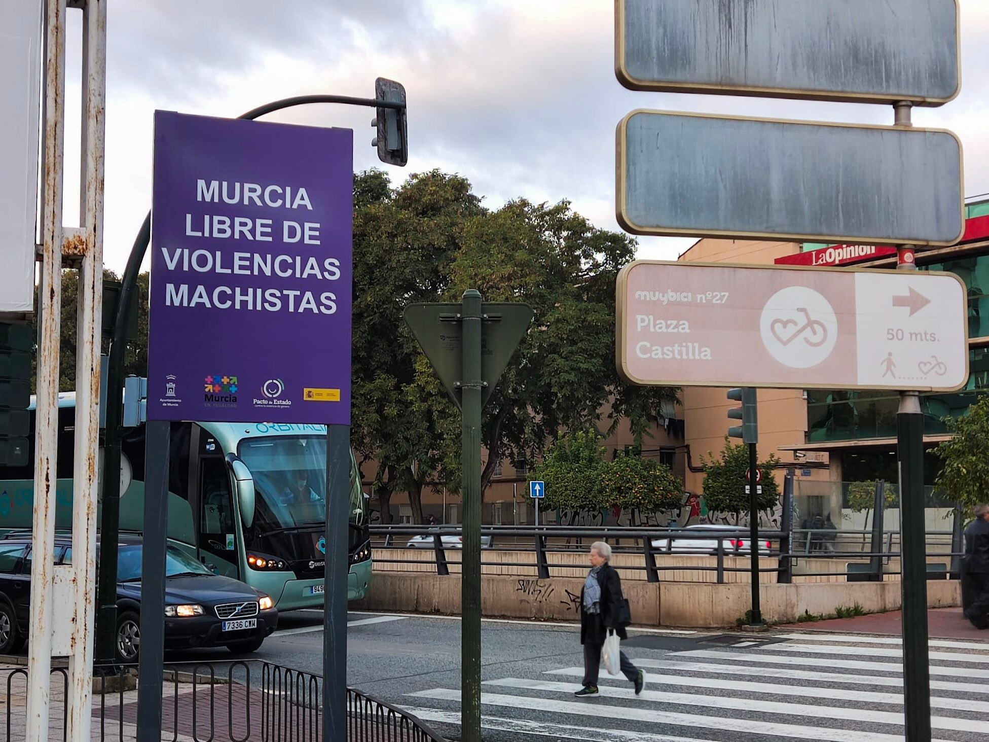Murcia instalará medio centenar de vallas con el mensaje "Murcia libre de violencias machistas" por barrios y pedanías de todo el municipio