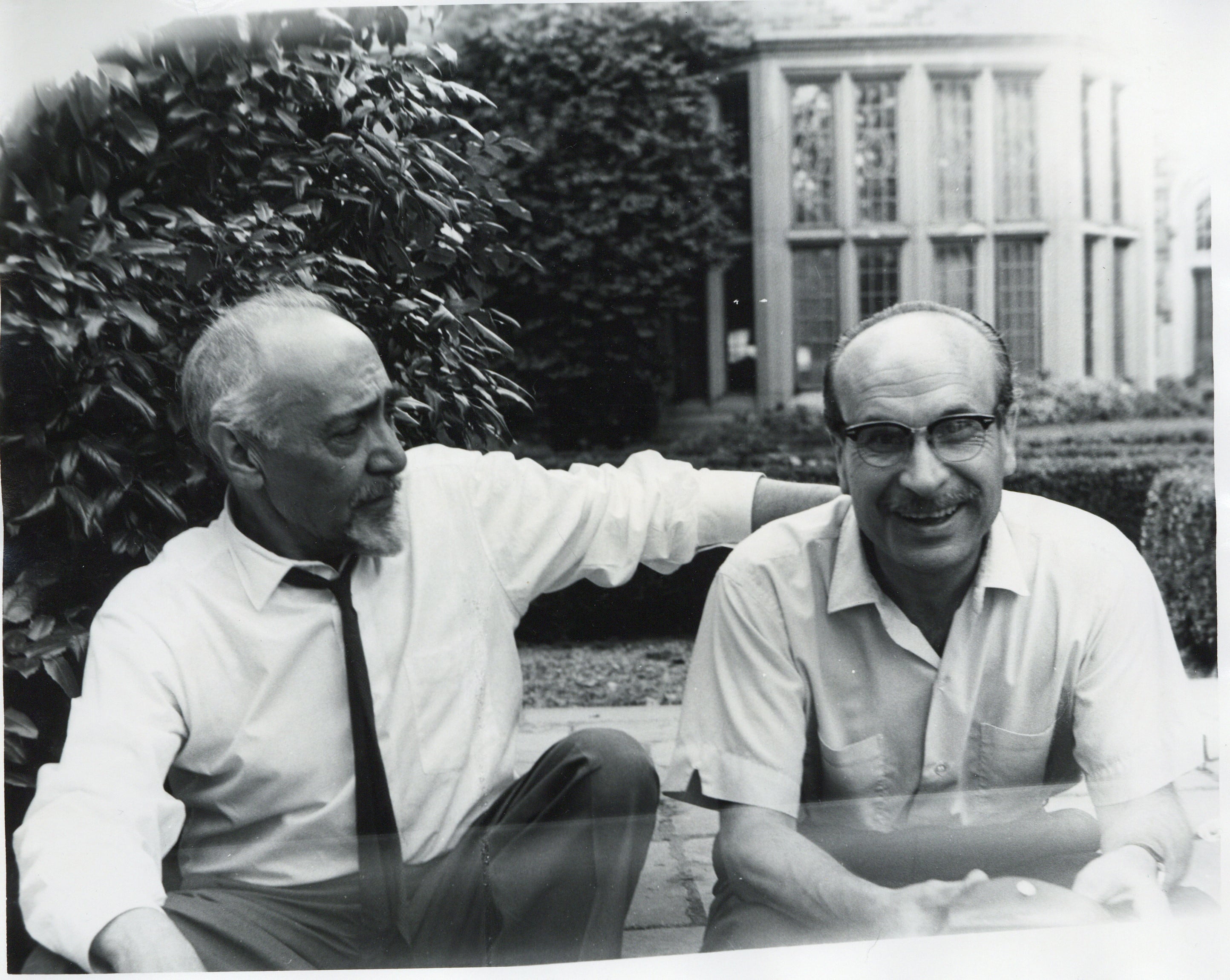 Imagen de Sender tomada en casa de Marcelino C. Peñuelas en Seattle.