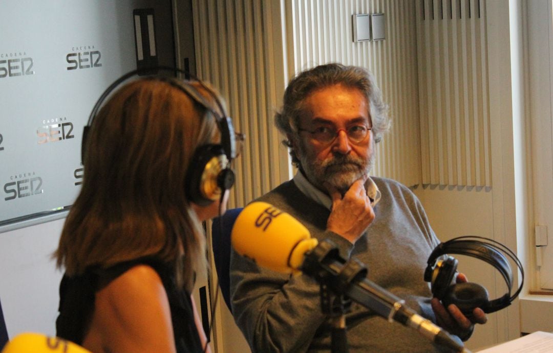 Antonio Rubio junto a Macarena Berlín en los estudios de la Cadena SER