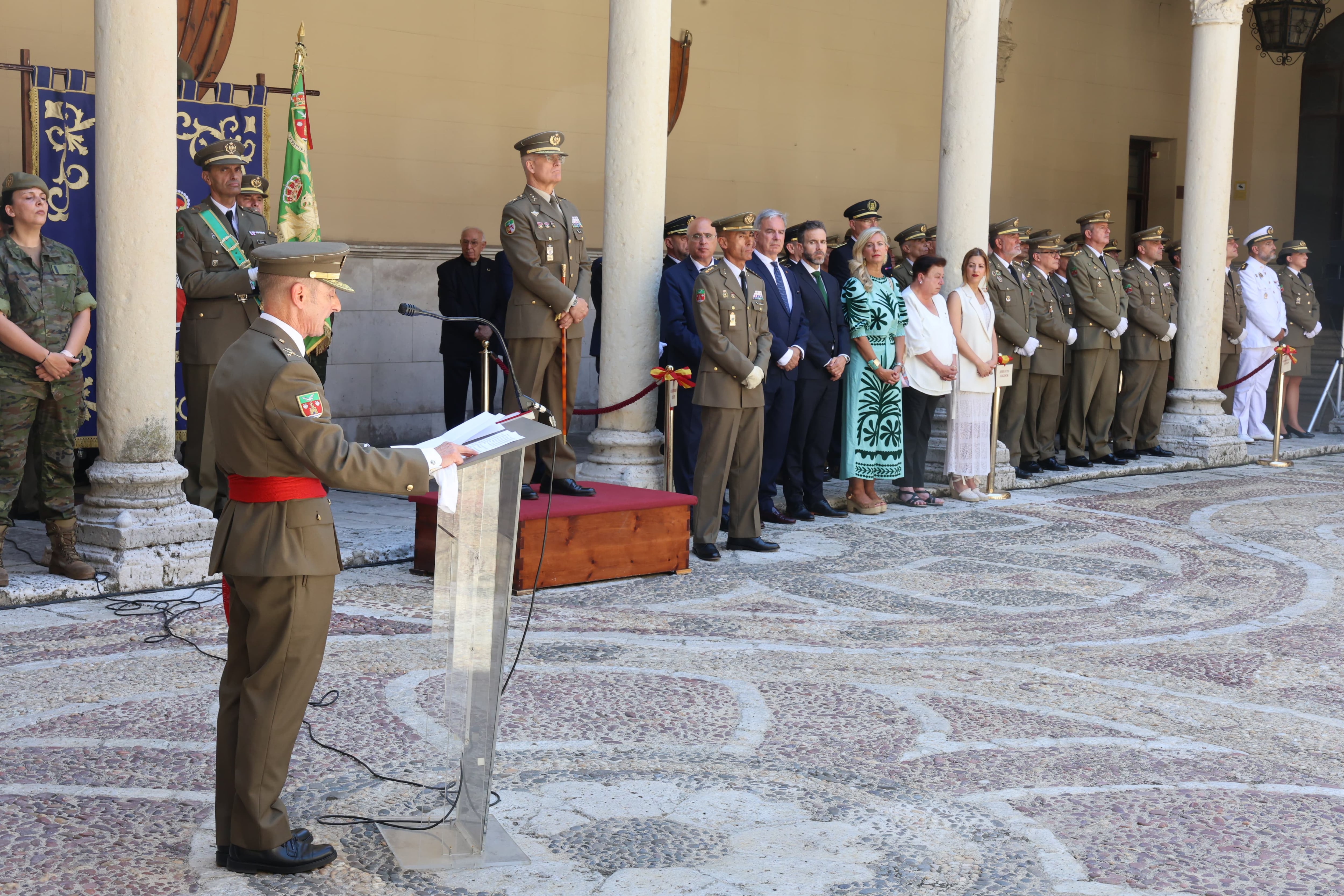 El general Calero Perea ha tomado posesión de su cargo