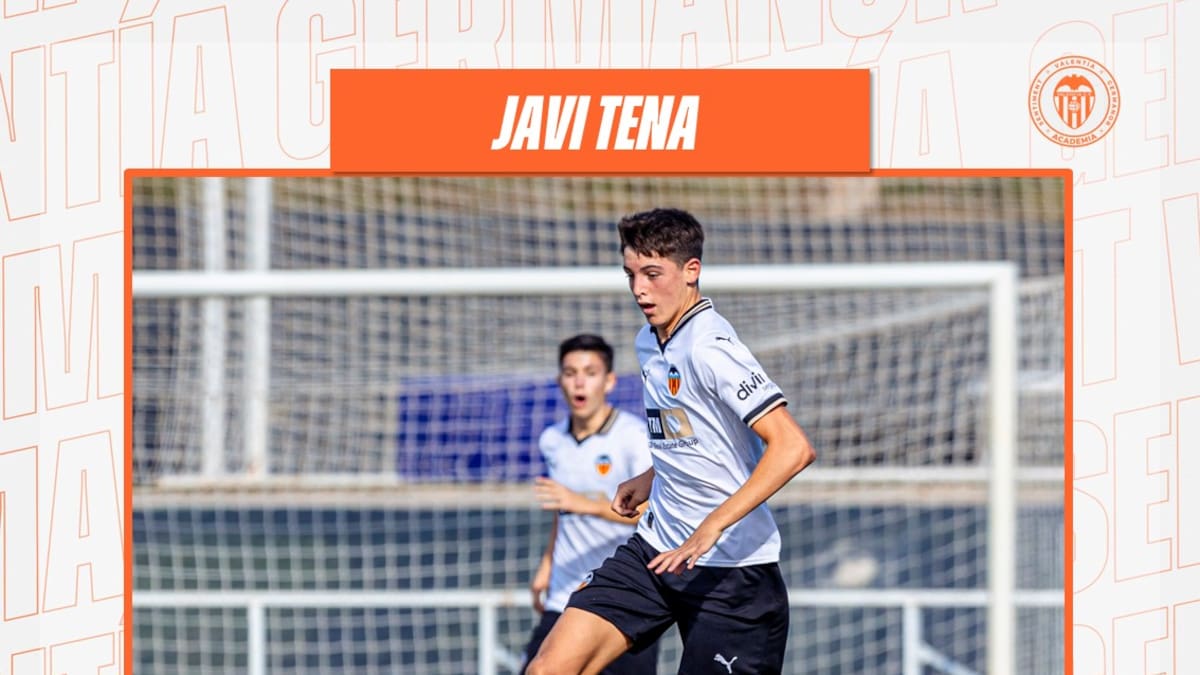 Javi Tena firma hoy su nuevo contrato profesional con el Valencia