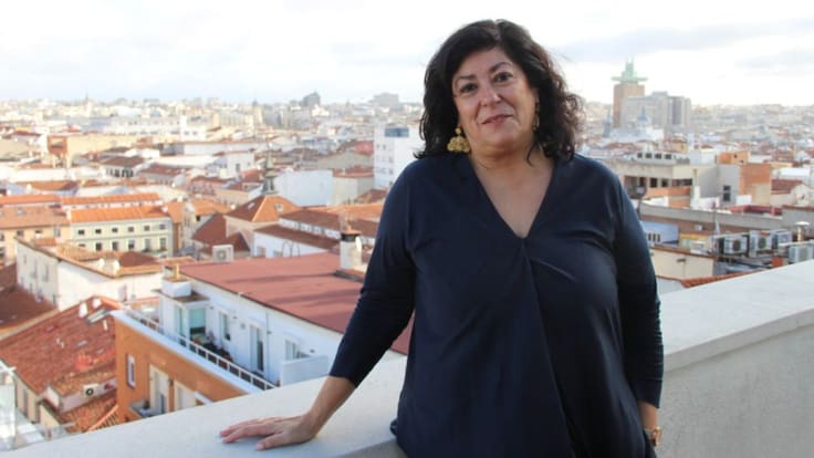 Almudena Grandes: "¡Hay tantos políticos que necesitan un psicoanálisis profundo!"