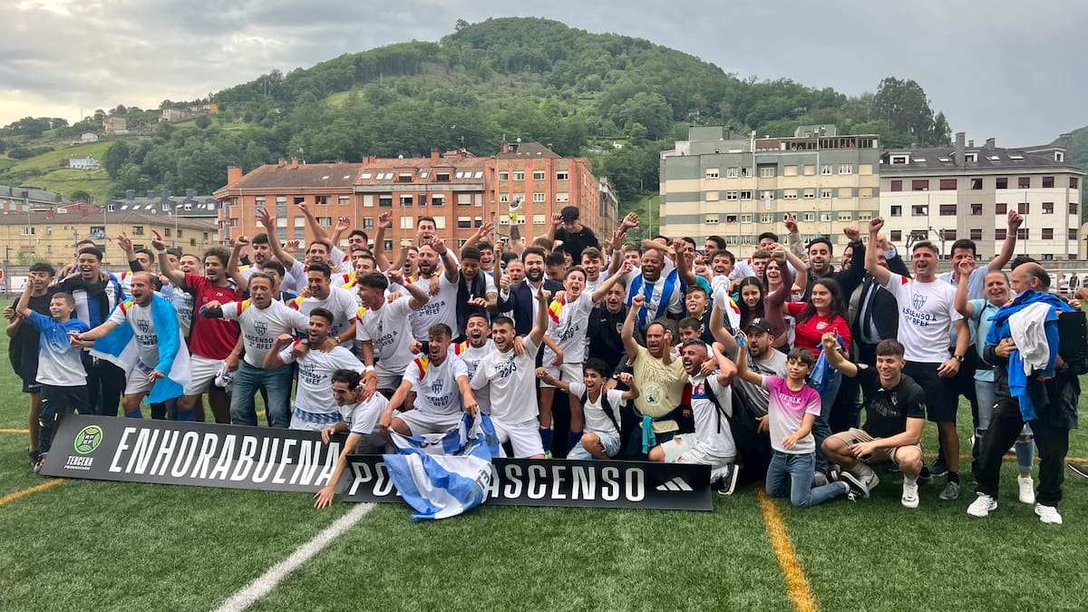 Radio Cartagena celebra con La Unión Atlético su ascenso a Segunda RFEF