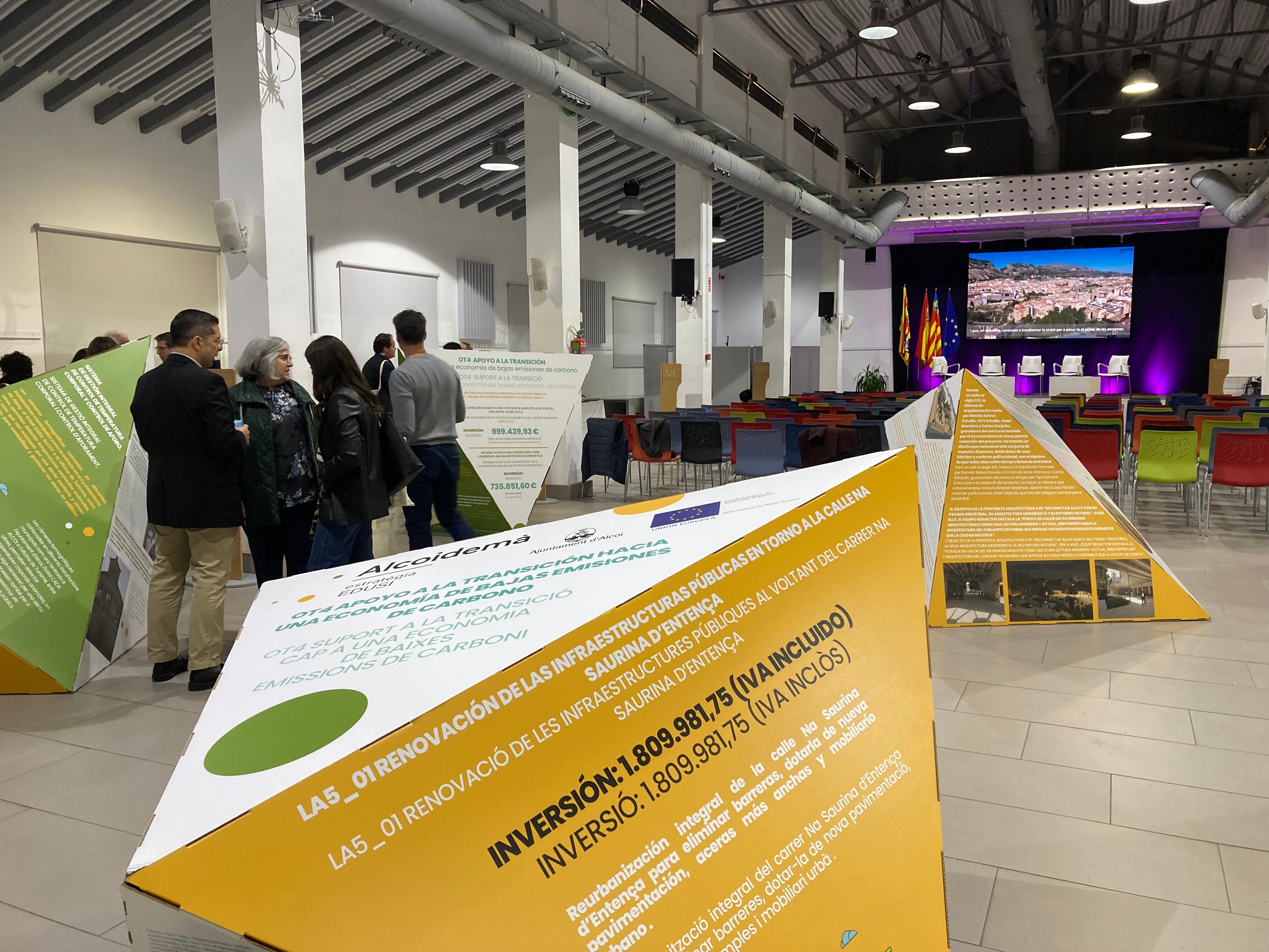 Un descanso de la jornada Edusi Alcoidemà